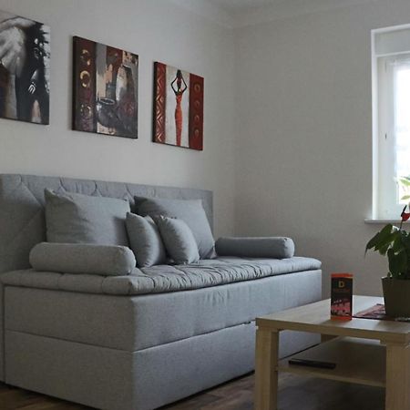 Fewo Gaesteunterkunft Drathschmidt Senftenberg Buitenkant foto