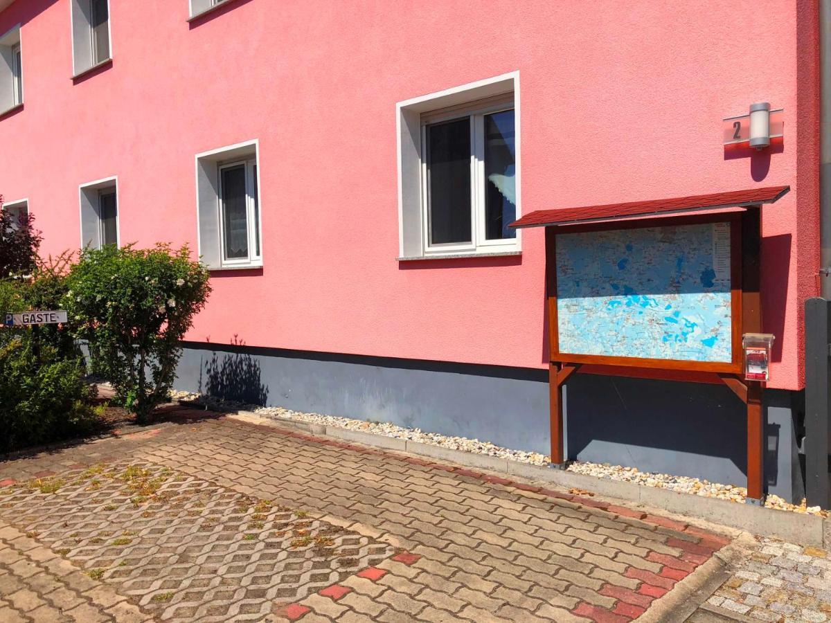 Fewo Gaesteunterkunft Drathschmidt Senftenberg Buitenkant foto